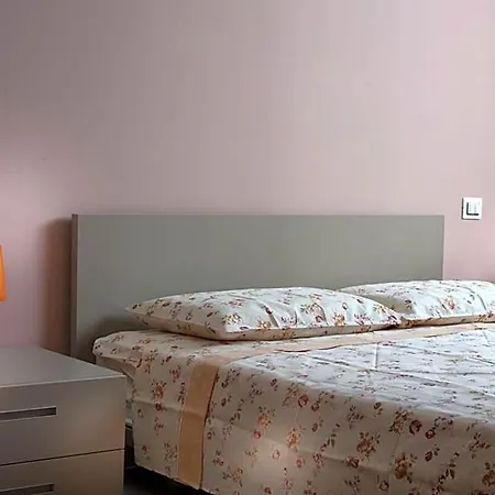 Hotel Residenza Intra Maggiore 4*